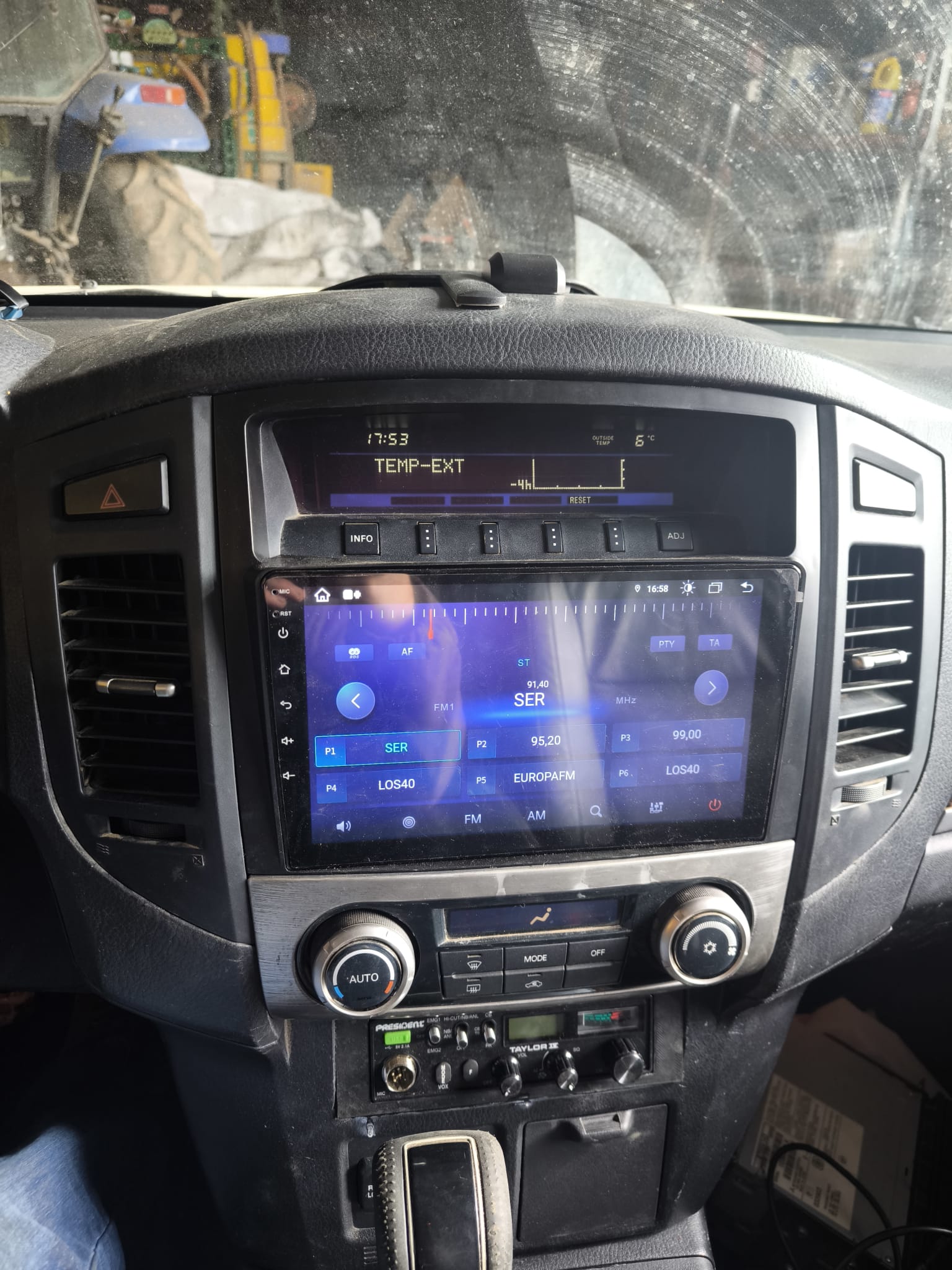 Pantalla / Radio Android para Mitsubishi Montero V80 V90 (2006-2021) – CarPlay y Android Auto – Plug & Play