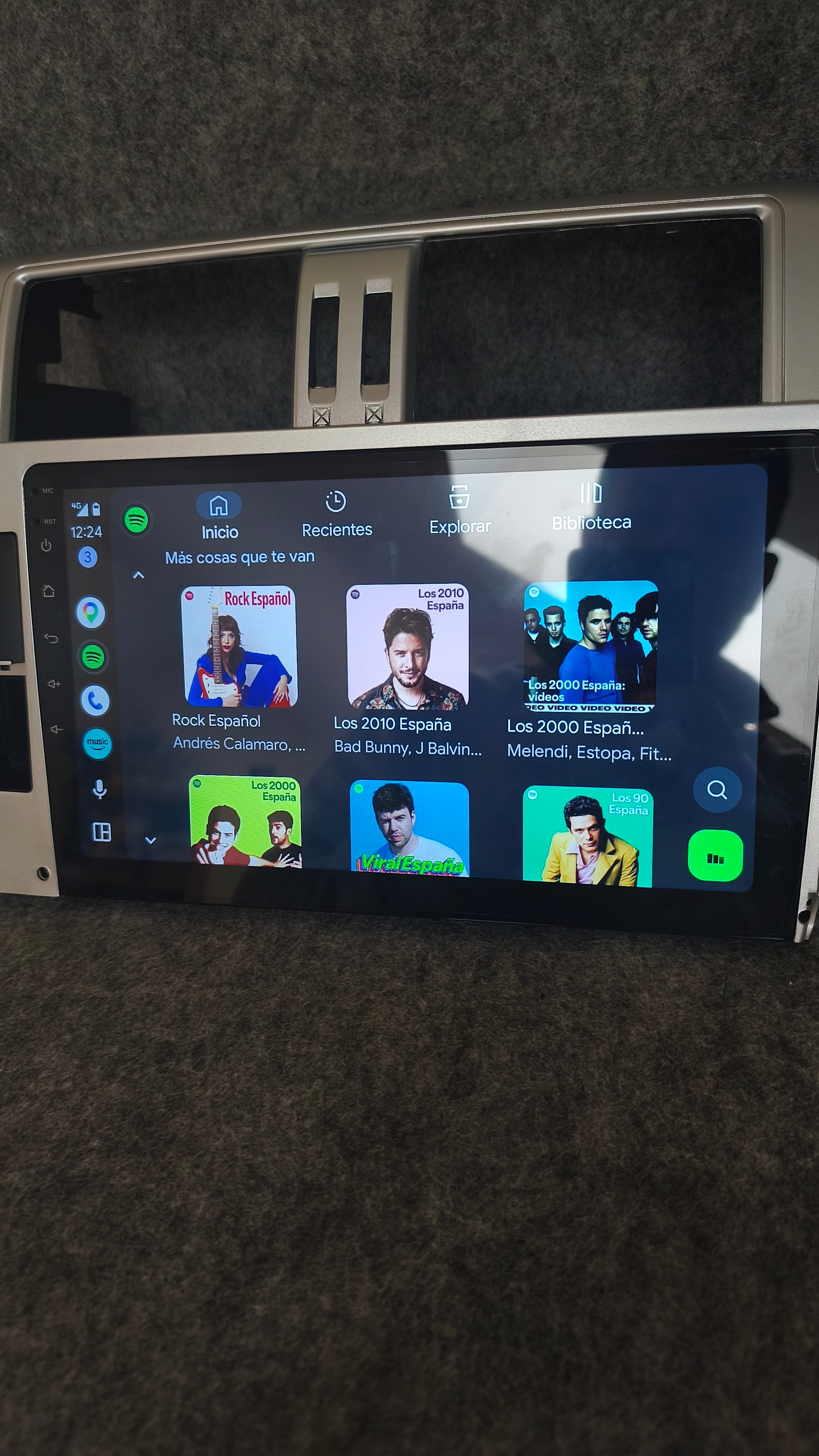 Pantalla / Radio Android para Toyota Land Cruiser 150 (+2009) – CarPlay y Android Auto – Plug & Play (Copia)