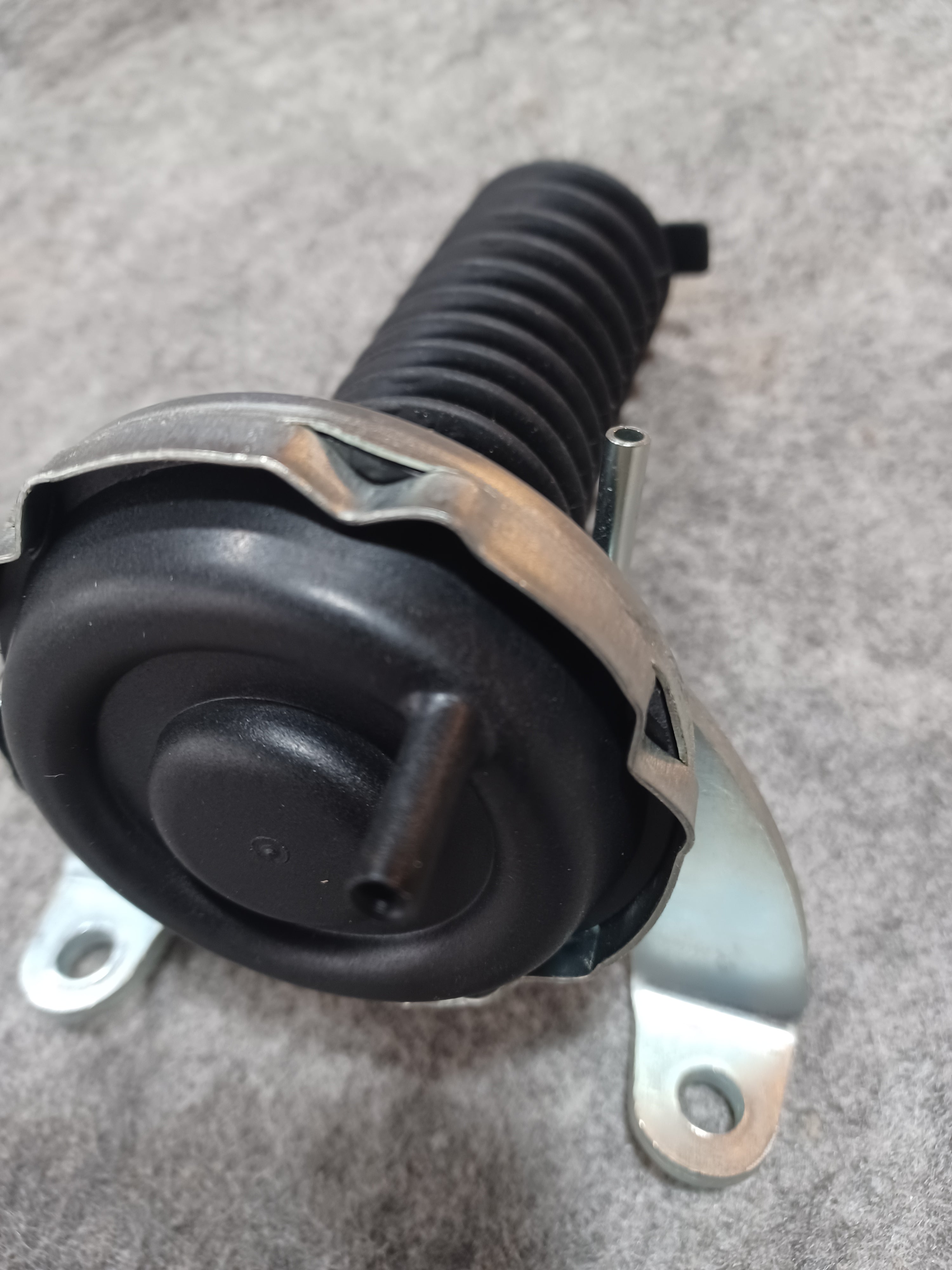 Actuador tracción delantera Montero 2