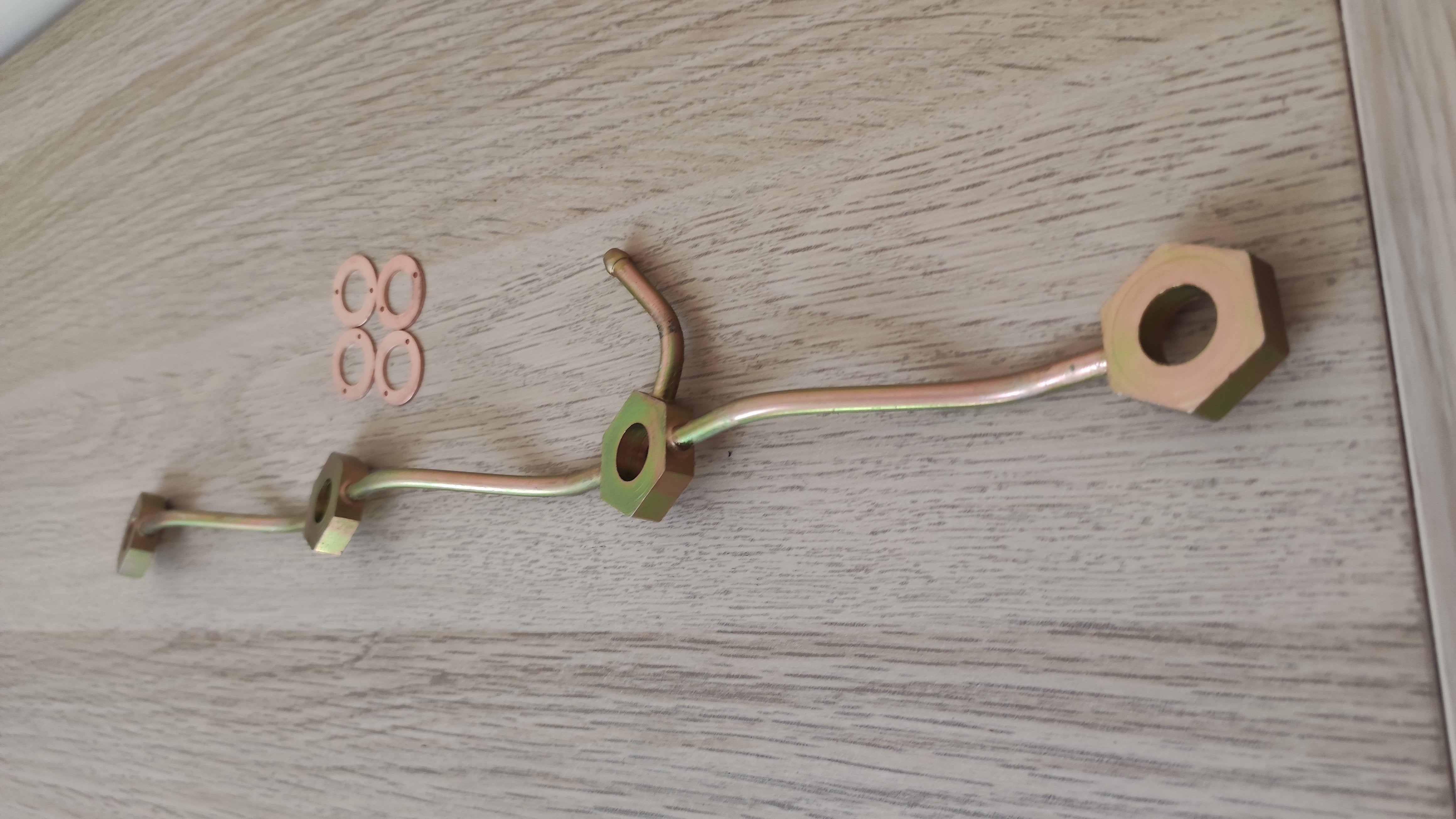 Tubería retorno gasoil Mitsubishi 4M40