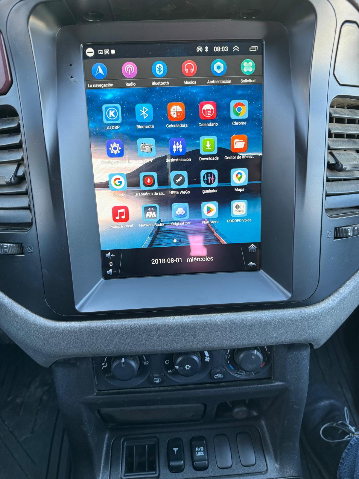 Radio Android para Mitsubishi Montero v60 tipo Tesla